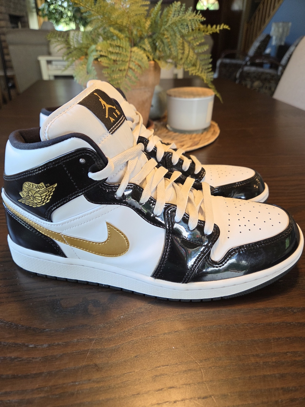 Nike Air Jordan 1 Mid SE Patent Black Gold Metallic White Men's 10.5 852542-007
